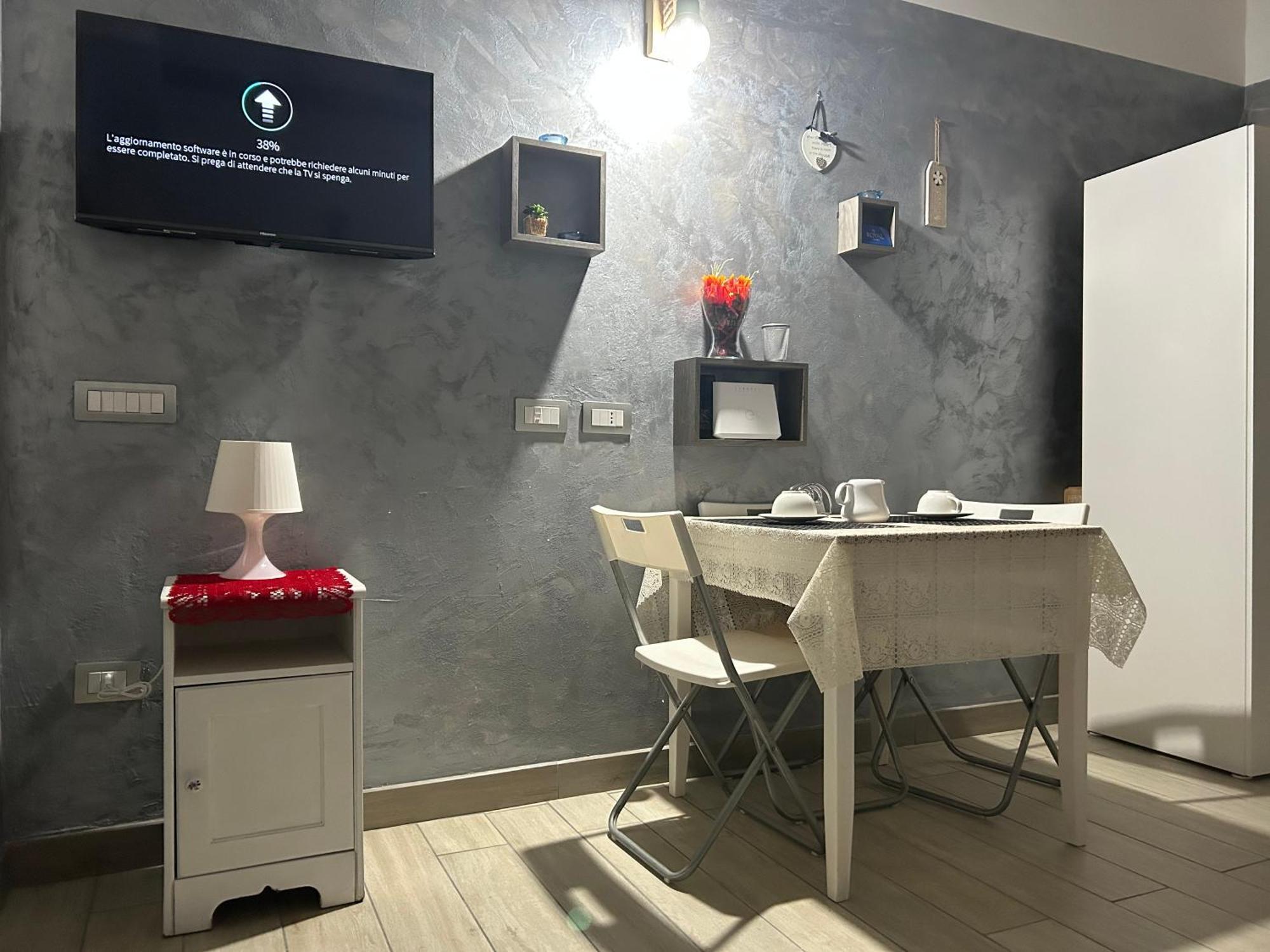 Vico21 Guest House Наполи Екстериор снимка